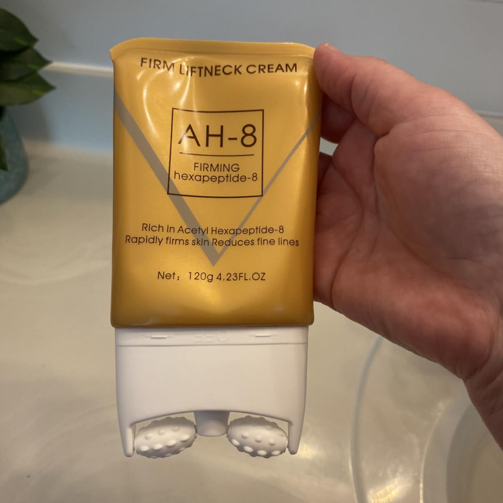 <p>See Why Babes Like You Are Loving This</p>